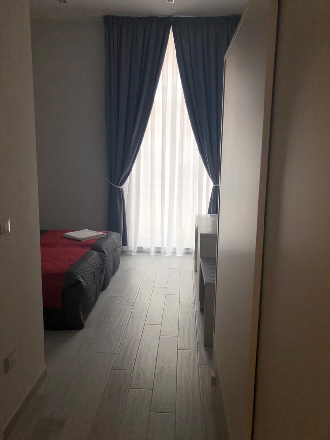 נאפולי Chiaia Guest House מראה חיצוני תמונה