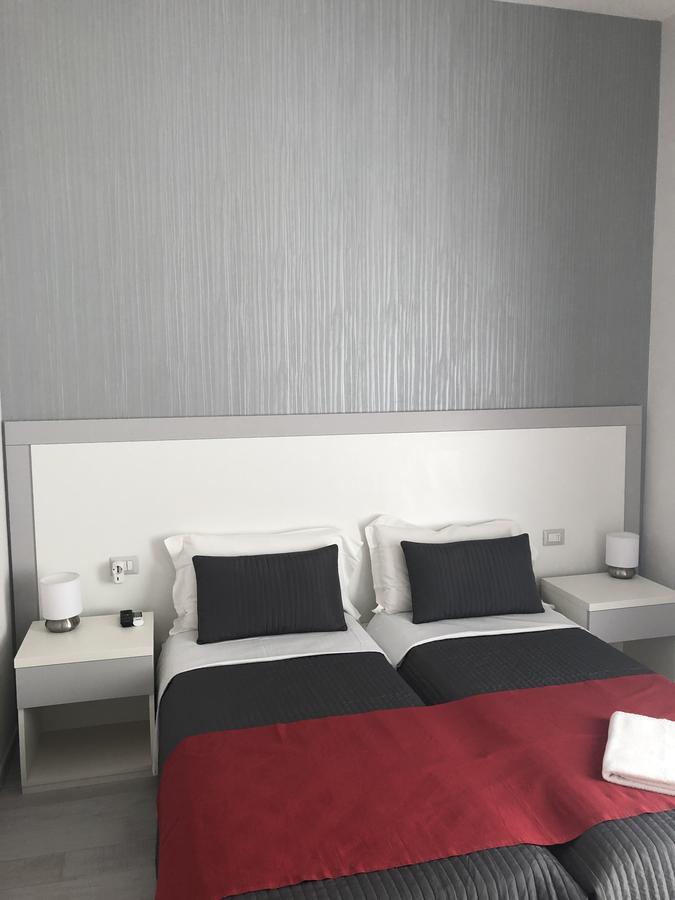 נאפולי Chiaia Guest House מראה חיצוני תמונה