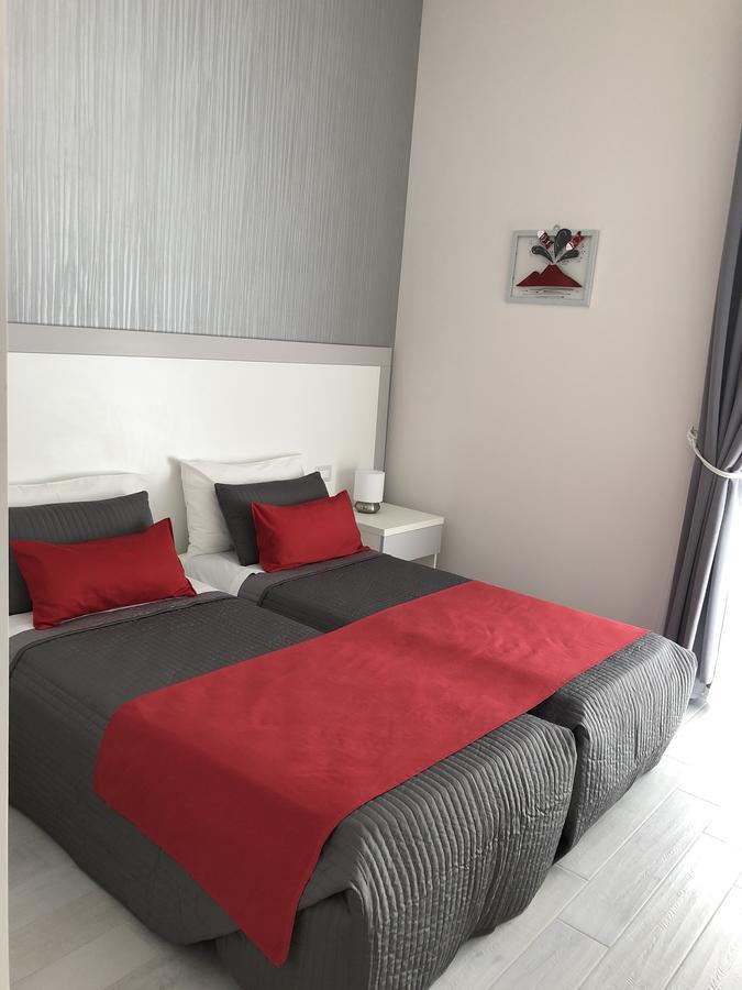 נאפולי Chiaia Guest House מראה חיצוני תמונה